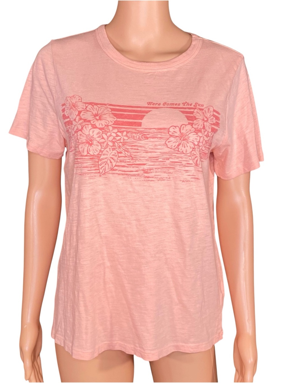 Old Navy Graphic Tee Here Comes the Sun Peach Short Sleeve Casual SZ Small